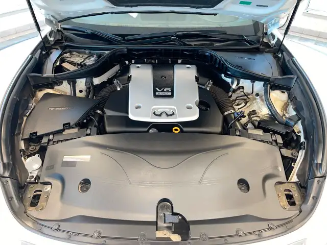 2019 Infiniti Q70 3.7 AWD Sport Fresh Trade! Local Unit! Rare Un in Cars & Trucks in Regina - Image 35