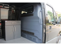 ONLY 59,000 KM!!! , YES , ONLY 59,000 KM!!! !!! 2020 MERCEDES SPRINTER 2500 -- 144 - LOW ROOF!!! 3.0... (image 6)