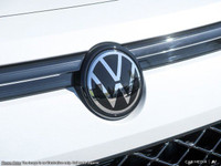 This Volkswagen Tiguan delivers a Intercooled Turbo Regular Unleaded I-4 2.0 L/121 engine powering t... (image 9)