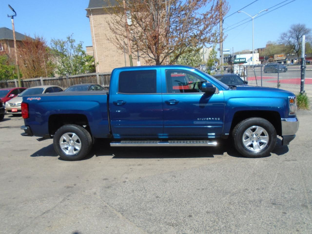 2017 Chevrolet Silverado 1500 LT/REAR CAM / NAVI/ 4X4/ SUPER CLE in Cars & Trucks in City of Toronto - Image 4