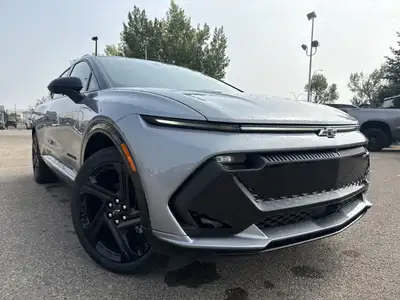 AMVIC Licensed Dealer Fuelled by innovation and tradition, the 2025 Chevrolet Equinox EV EV RS from...