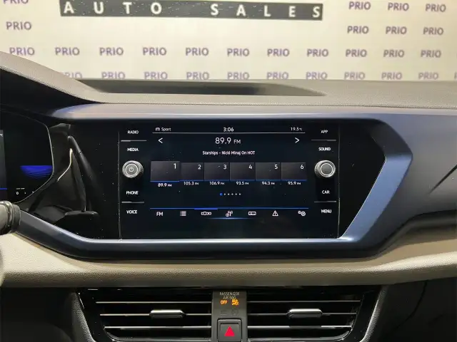 2022 Volkswagen Taos in Cars & Trucks in Ottawa - Image 25