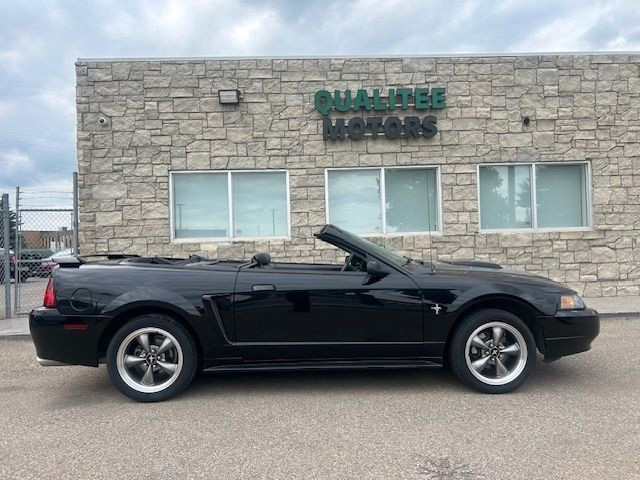 2002 Ford Mustang 2dr Convertible in Cars & Trucks in Calgary - Image 4