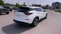 All Wheel Drive. Leather Interior. Touchscreen. Bluetooth. Remote Start. Sunroof. Rear View Backup C... (image 8)