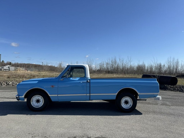 1967 Chevrolet Pickup c20 in Classic Cars in Laval / North Shore - Image 2