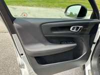 *** ULTIMATE *** 360 CAMERA ** HARMON KARDON *** CLEAN CARFAX *** 1 OWNE VEHICLE *** * CAR-PROOF VER... (image 7)