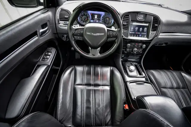 2022 Chrysler 300 S • SUNROOF • NAV • HEATED LEATHER • PREM. AUD in Cars & Trucks in Kingston - Image 15