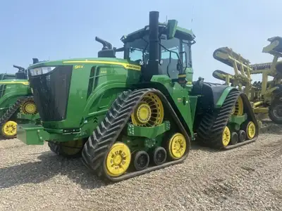 John Deere 13.6L 640hp, 18SP PS, Diff Lock, Camso AG 6500 36in., PTO, 110GPM HYD Pump, 6 SCV's, IPM,...