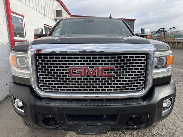2016 GMC Sierra 3500HD DENALI | 6.6L DIESEL | CREW CAB | LONG BO in Cars & Trucks in Calgary - Image 3