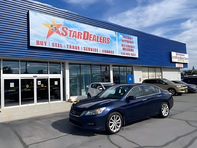 2014 Honda Accord Sedan Touring NAV LEATHER ROOF MINT WE FINANCE in Cars & Trucks in London