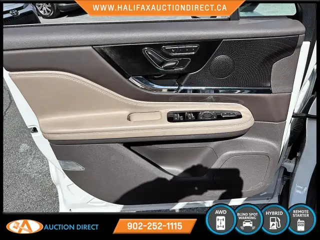 2023 Lincoln Corsair Grand Touring PLUG IN HYBRID! HUGE SUNRO... in Cars & Trucks in Bedford - Image 14