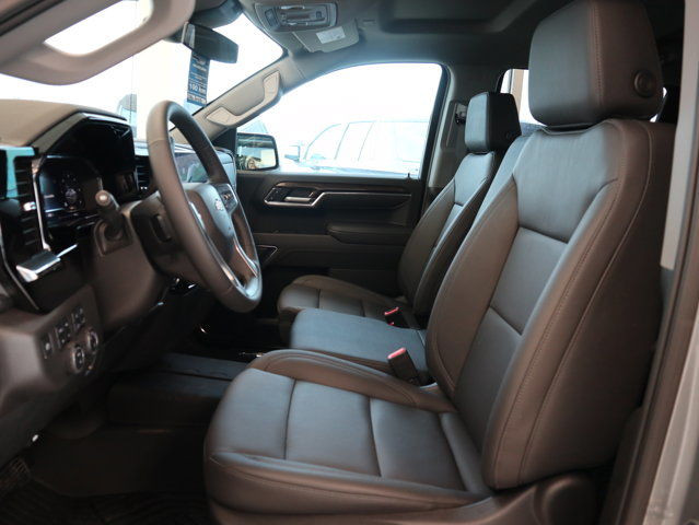 2025 Chevrolet Silverado 1500 LT in Cars & Trucks in Lloydminster - Image 4
