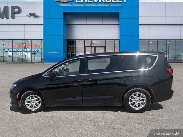 2022 Chrysler Grand Caravan SXT | Heated Seats | Remote Start in Cars & Trucks in Saskatoon - Image 2