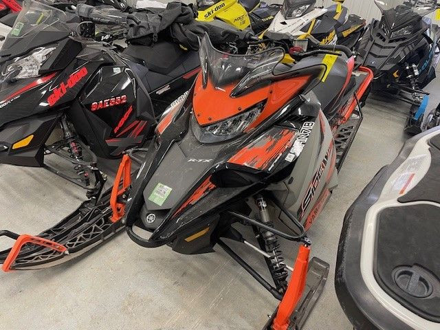 2017 YAMAHA SIDEWINDER RTX LE SNOWMOBILE in Snowmobiles in London - Image 2