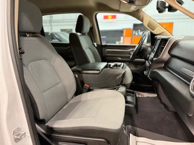 2019 RAM 1500 BIG HORN 4X4 CREW CAB *SAFETIED* *CLEAN TITLE* in Cars & Trucks in Winnipeg - Image 33