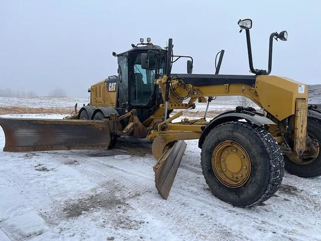 CAT 160M2 VHP GRADER low hours in Heavy Equipment in Red Deer - Image 2