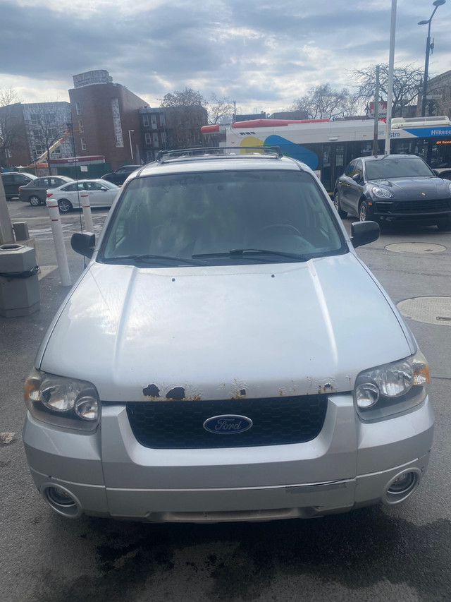 2006 Ford Escape Limited in Cars & Trucks in City of Montréal - Image 2