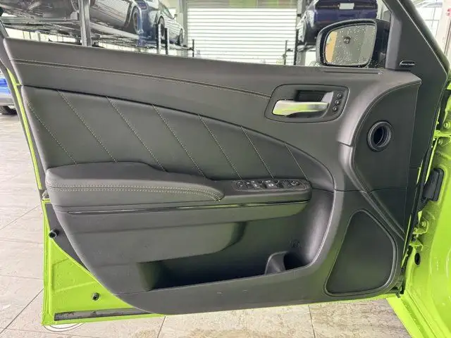 2023 Dodge Charger Scat Pack 392 Widebody dans Autos et camions dans Saint-Albert - Image 18