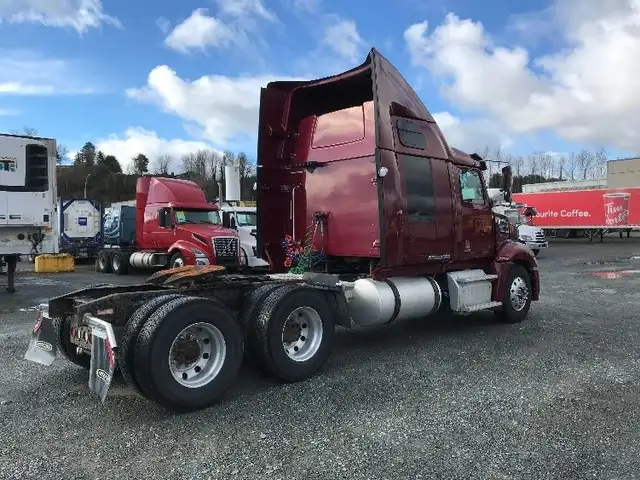 2018 Western Star 5700XE in Heavy Trucks in Delta/Surrey/Langley - Image 8