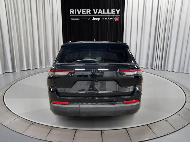 2024 Jeep Grand Cherokee L in Cars & Trucks in Strathcona County - Image 5