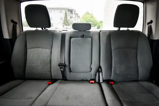2021 Ram 1500 Classic SLT • BEDLINER • REAR CAM in Cars & Trucks in Kingston - Image 30