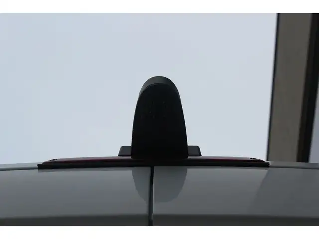 2015 Mercedes-Benz Sprinter 144\" - HIGH ROOF - DIESEL in Cars & Trucks in City of Toronto - Image 35