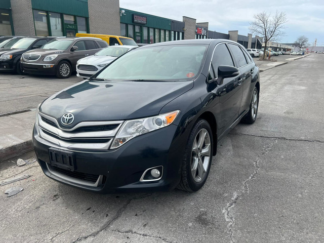 2014 Toyota Venza XLE in Cars & Trucks in City of Montréal - Image 2
