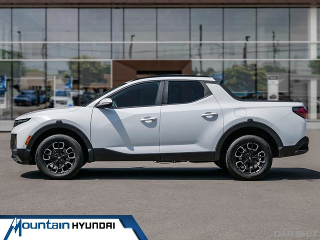 2022 HYUNDAI SANTA CRUZ PREFERRED in Cars & Trucks in Hamilton - Image 3