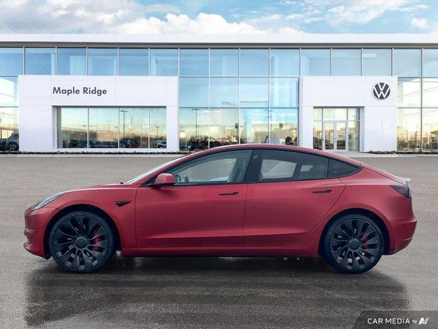 2022 Tesla Model 3 Performance | Dual Motor | White Seats in Cars & Trucks in Tricities/Pitt/Maple - Image 2