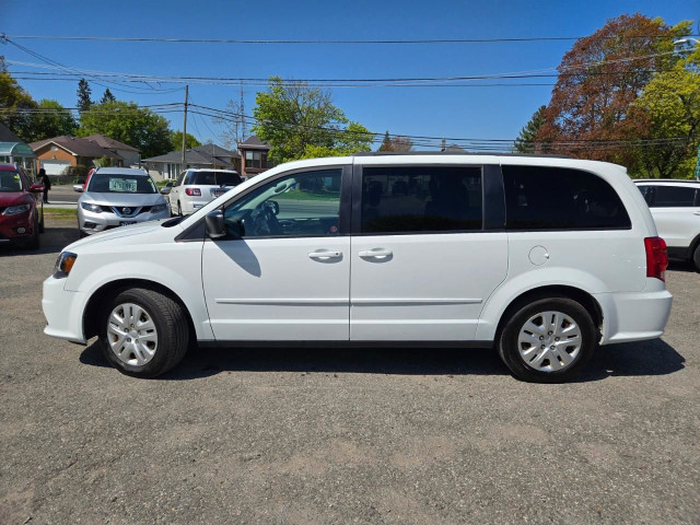 2017 Dodge Grand Caravan SE in Cars & Trucks in Oshawa / Durham Region - Image 2