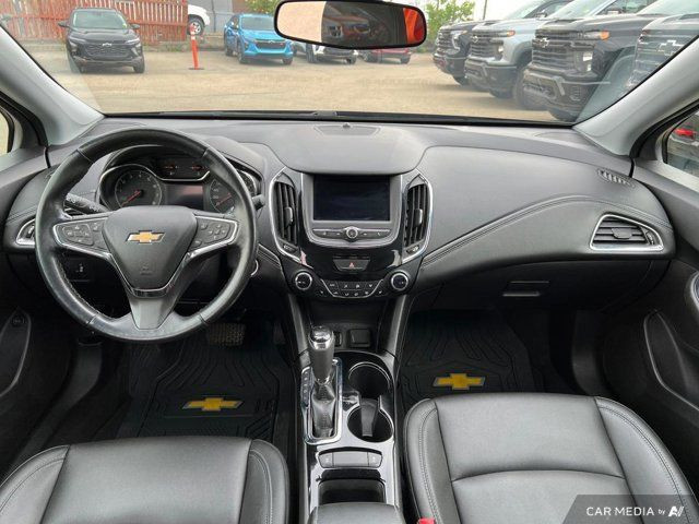 2019 Chevrolet Cruze Premier FWD | Heated Seats & Steering | in Cars & Trucks in Strathcona County - Image 3