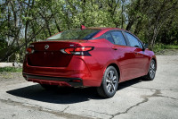 Android Auto, Apple CarPlay, Heated Seats, Chrome Grille, Touchscreen, Emergency Braking, Lane Depar... (image 2)