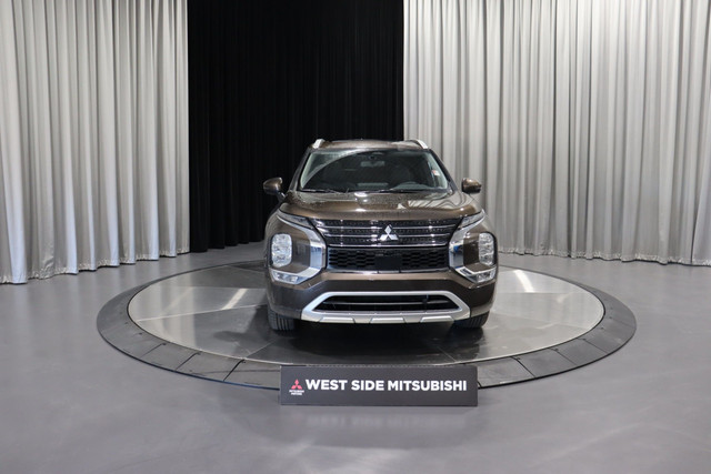 2024 Mitsubishi Outlander PHEV LE in Cars & Trucks in Edmonton - Image 2