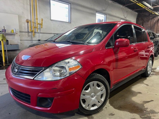 2010 Nissan Versa Nissan Versa 2010 1.8 SL Hatchback in Cars & Trucks in City of Montréal