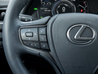 LOW KMS! Recent Arrival! ONE OWNER! CLEAN CARFAX! Odometer is 8767 kilometers below market average!... (image 8)