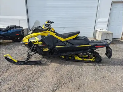 2018 Ski-Doo SM MXZ X 850 ETEC-E Y/B/Y 18 2018 MXZ X 850. WARRANTY AVAILABLE YELLO/BLACK. NICE CLEAN...