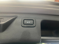 Certified Navigation All Wheel Drive 4WD Rear-View Camera 360 Camera Parking Sensors ECO Start Power... (image 6)