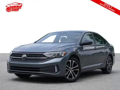 Check out this sleek and stylish 2022 Volkswagen Jetta Comfortline! With a low mileage of 55,000 kms...