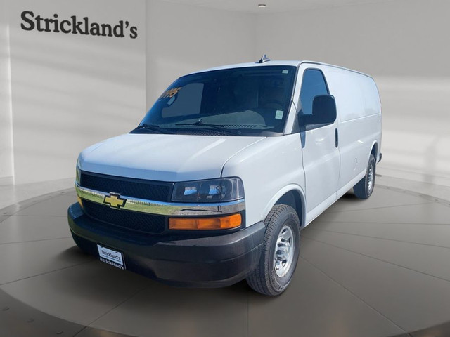 2022 CHEVROLET EXPRESS 135 in Cars & Trucks in Stratford - Image 2