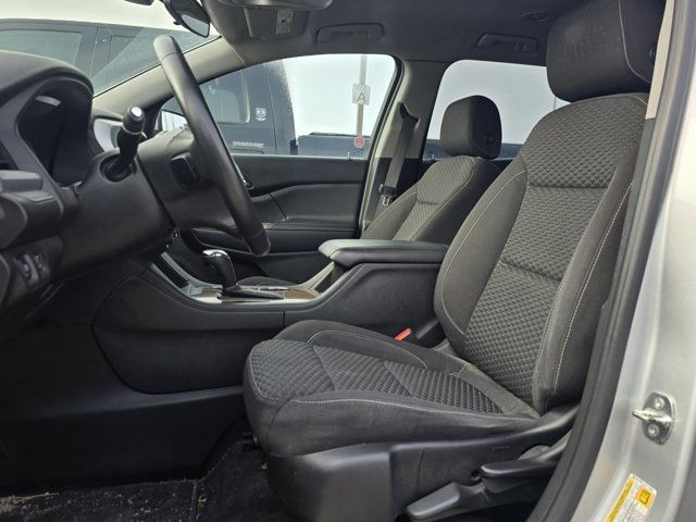 2017 GMC Acadia SLE in Cars & Trucks in Grande Prairie - Image 4
