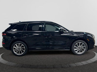 Check out this vehicle's pictures, features, options and specs, and let us know if you have any ques... (image 5)