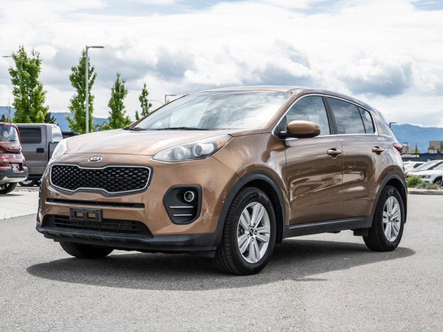 2017 Kia Sportage LX | BACKUP CAMERA | HEATED FRONT SEATS | BT dans Autos et camions  à Kelowna - Image 4