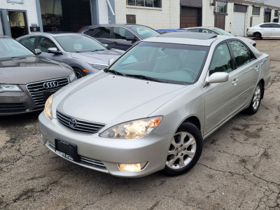 2005 Toyota Camry XLE - LEATHER- LOADED- CERTIFIED
