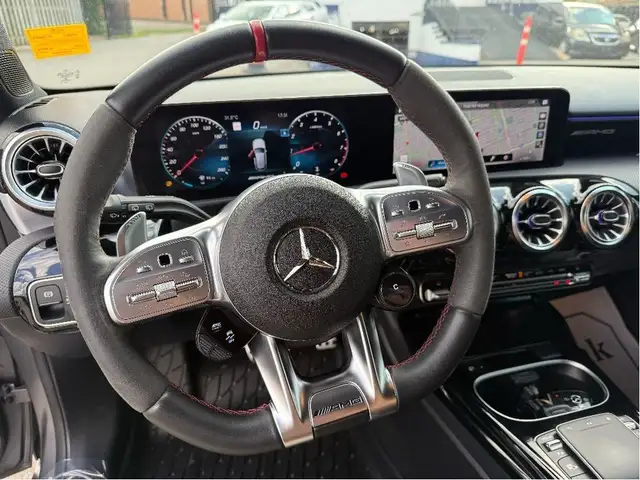 2022 Mercedes-Benz A-Class A35 AMG Hatchback|Loaded|Certified|Wa dans Autos et camions dans Ville de Toronto - Image 14