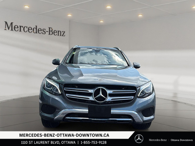 2018 Mercedes-Benz GLC300 4MATIC SUV in Cars & Trucks in Ottawa - Image 2