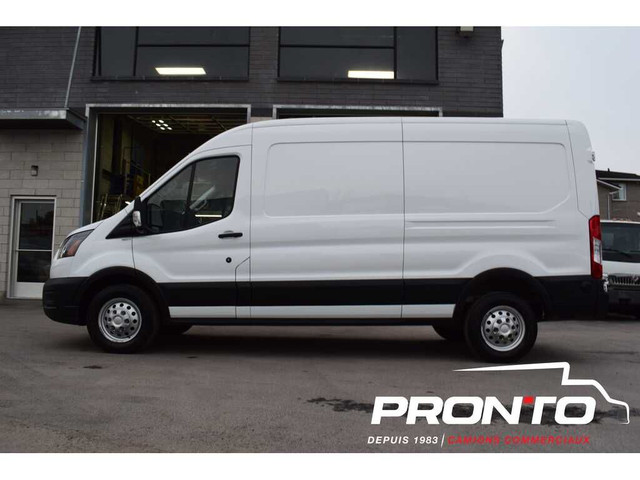 2023 Ford Transit Cargo Van **AWD ** T-250 148WB Med Roof ** in Cars & Trucks in Laval / North Shore - Image 3