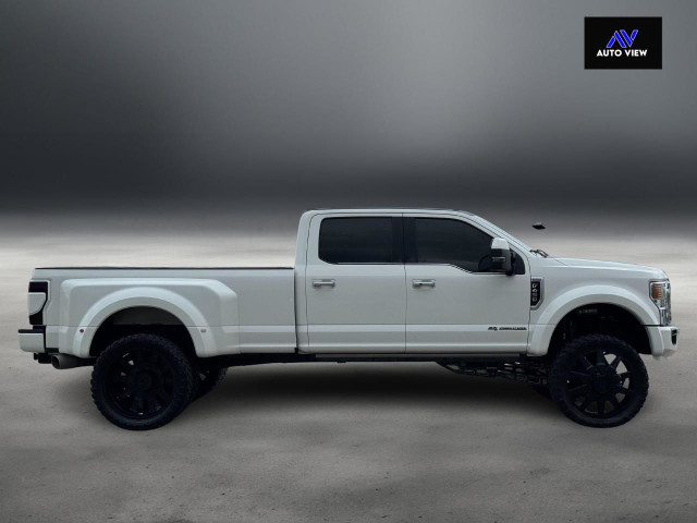 2020 Ford F-450 Limited **STRYKER LIFT / FOX SUSPENSION** in Cars & Trucks in Hamilton - Image 4