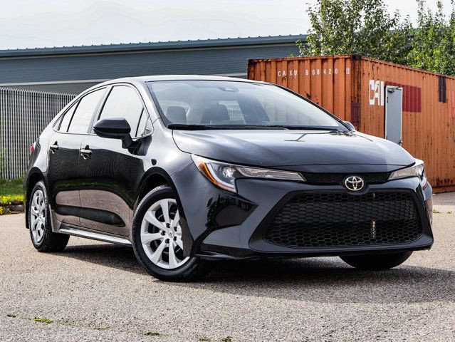 2021 Toyota Corolla LE 1.8L in Cars & Trucks in Strathcona County - Image 2
