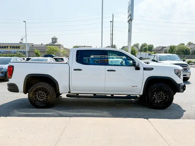2023 GMC Sierra 1500 AT4X 6.2L V8 WITH REMOTE START/ENTRY, SU... in Cars & Trucks in Ottawa - Image 9