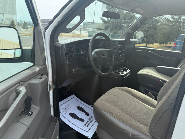 2019 GMC Savana Passenger LS in Cars & Trucks in Oakville / Halton Region - Image 4